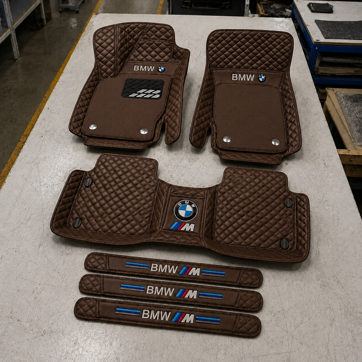 Set di Tappetini Auto Premium in Pelle Ecologica — Protezione Elegante per la Tua Auto