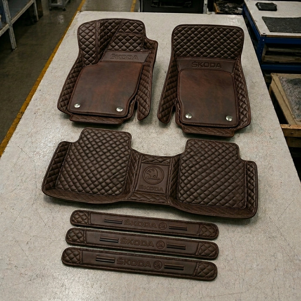 Set di Tappetini Auto Premium in Pelle Ecologica — Protezione Elegante per la Tua Auto