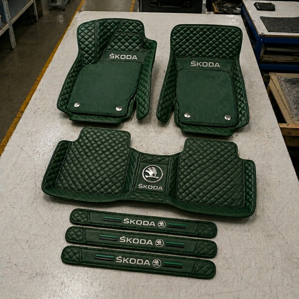 Set di Tappetini Auto Premium in Pelle Ecologica — Protezione Elegante per la Tua Auto